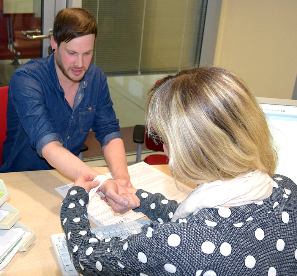 Einführung von Patientenarmbändern